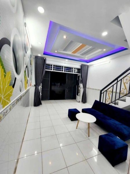Cần tiền trả nợ bán gấp nhà 2 tầng tại Đường Tôn Đản, Phường 14, Quận 4, Hồ Chí Minh